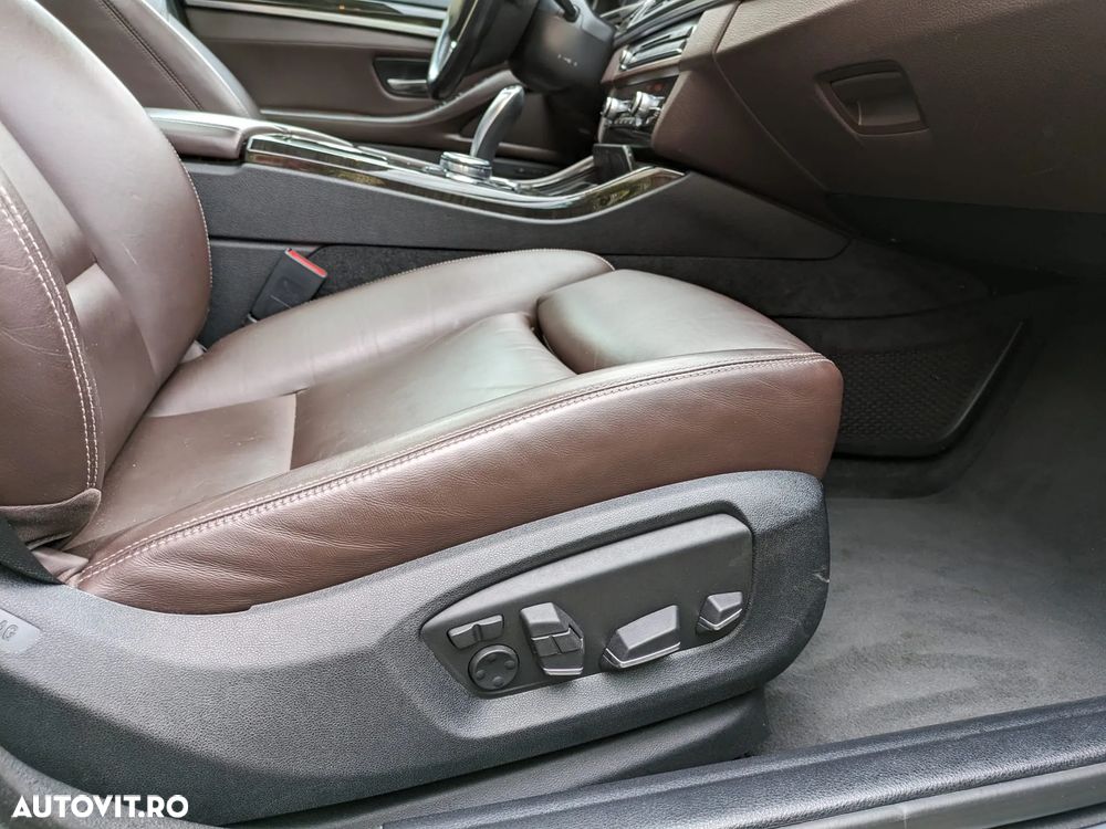 BMW Seria 5 525d xDrive Aut. Luxury Line - 3