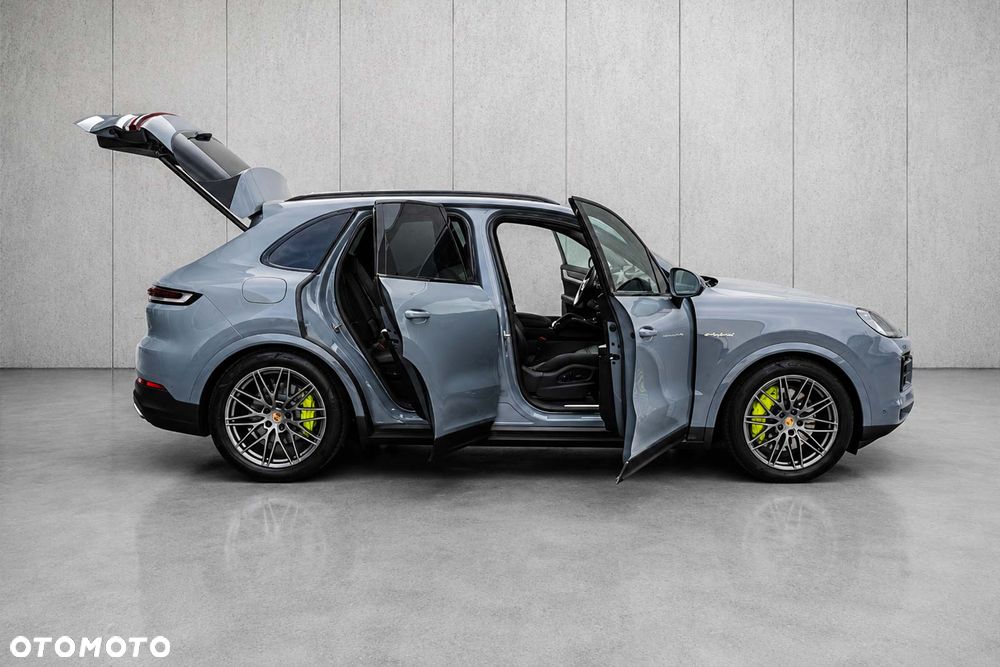 Porsche Cayenne - 5