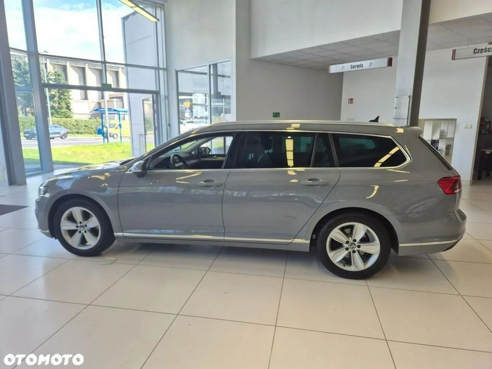 Volkswagen Passat 1.5 TSI EVO Elegance DSG - 5