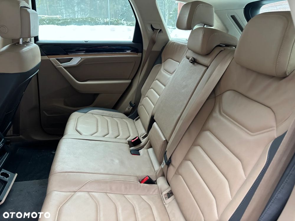 Volkswagen Touareg - 5