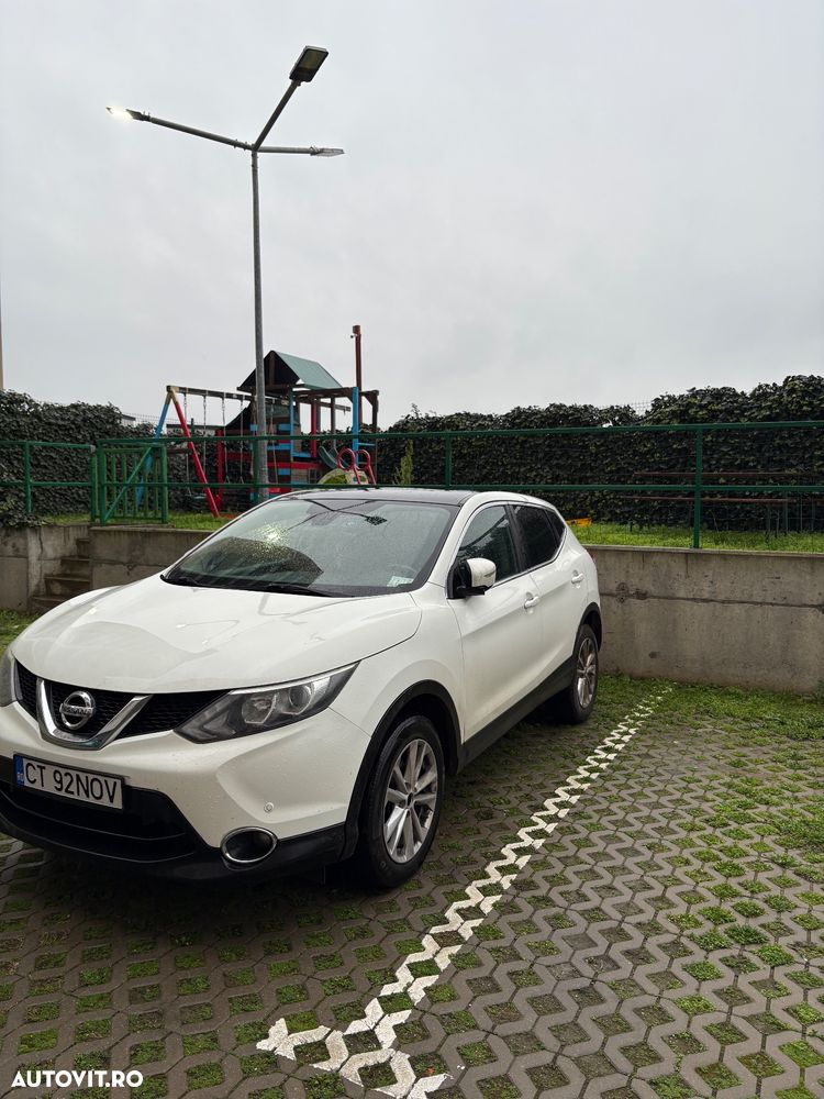 Nissan Qashqai 1.5 DCI N-Connecta - 4