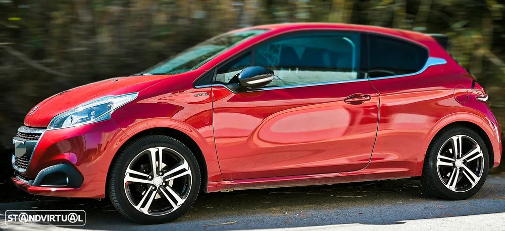 Peugeot 208 1.2 PureTech GT Line - 1