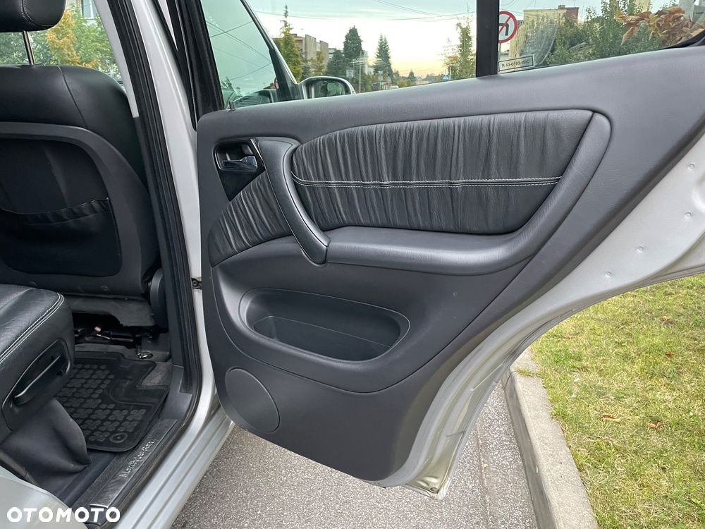 Mercedes-Benz ML - 18