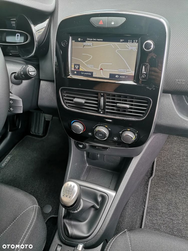 Renault Clio 1.2 16V Limited - 16