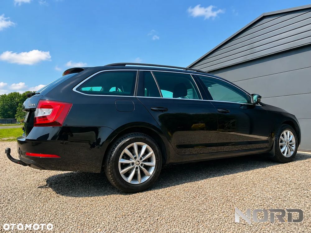 Skoda Octavia 1.8 TSI DSG Style - 10