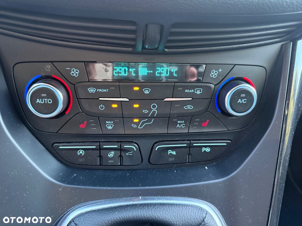 Ford Kuga 1.5 EcoBoost 2x4 Titanium - 27