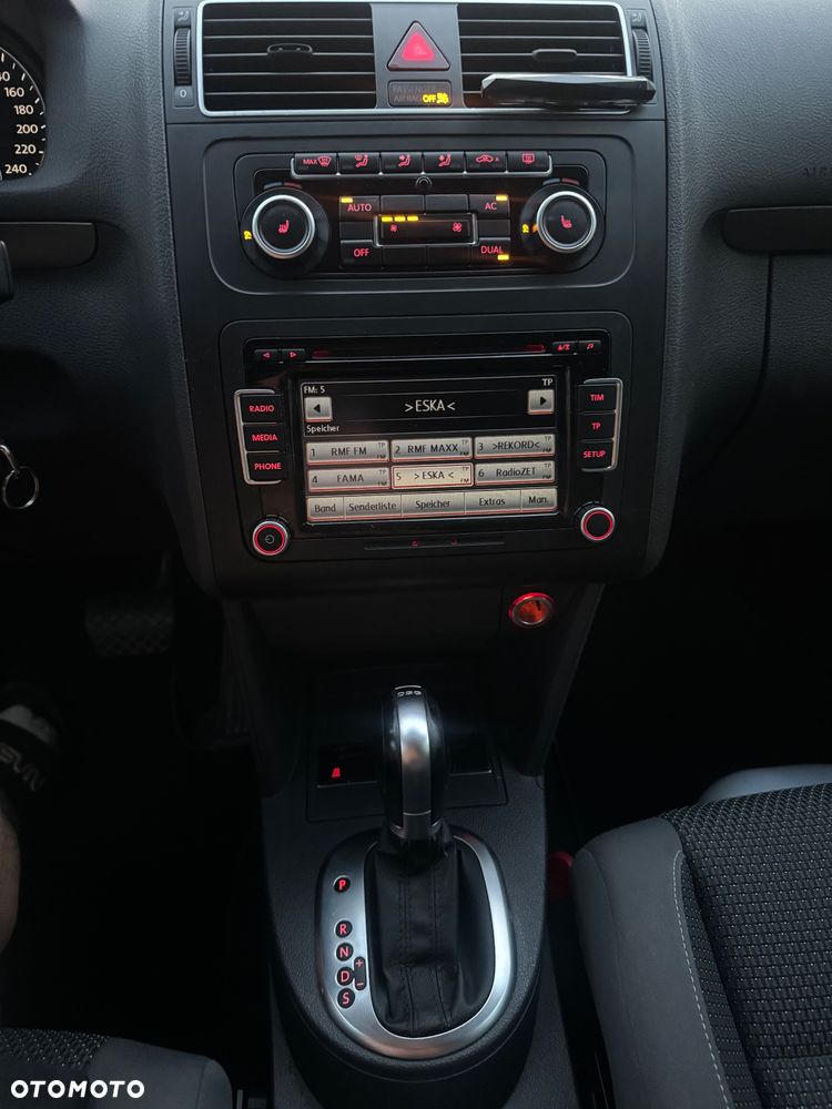 Volkswagen Touran 1.6 TDI DPF BlueMotion Technology DSG STYLE - 10
