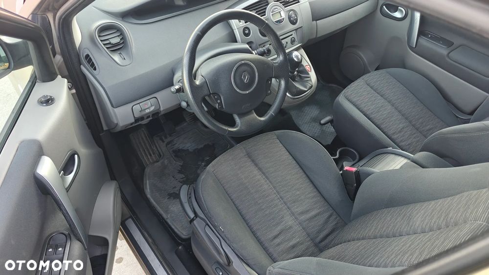 Renault Scenic 1.6 16V Expression - 14