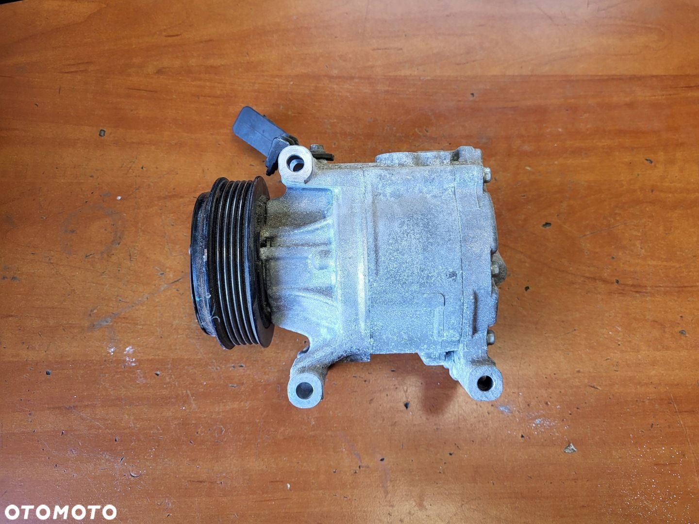 SPRĘŻARKA KLIMATYZACJI FIAT 500 5A7875200-51747318 - 1