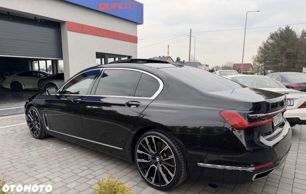 BMW Seria 7 740Li - 9