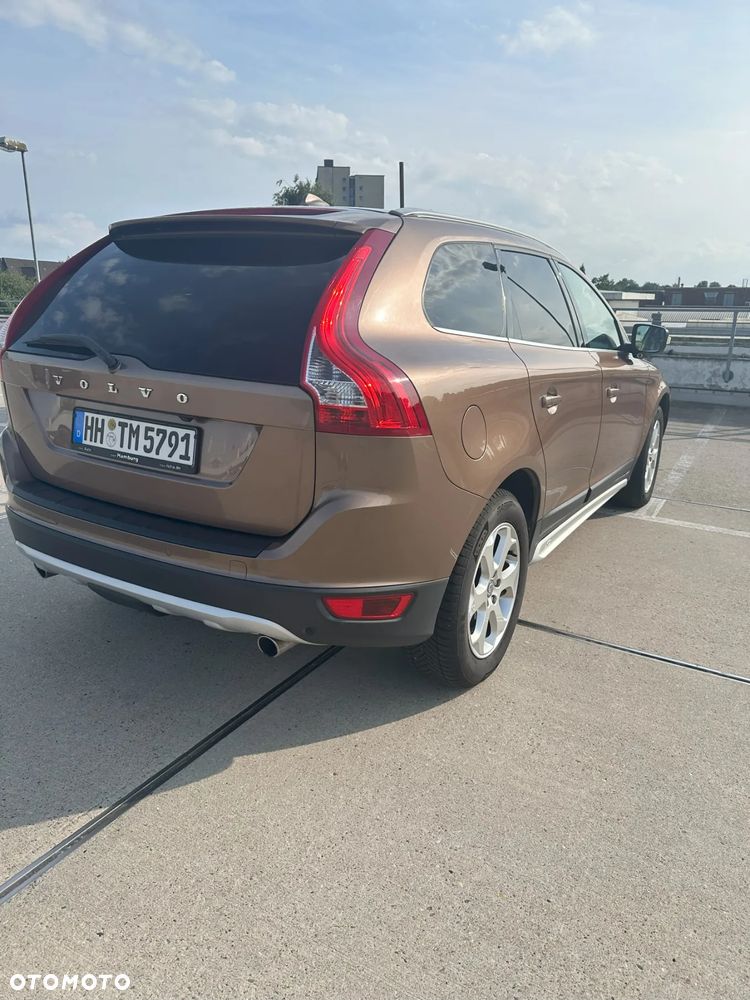 Volvo XC 60 D5 AWD Summum - 3
