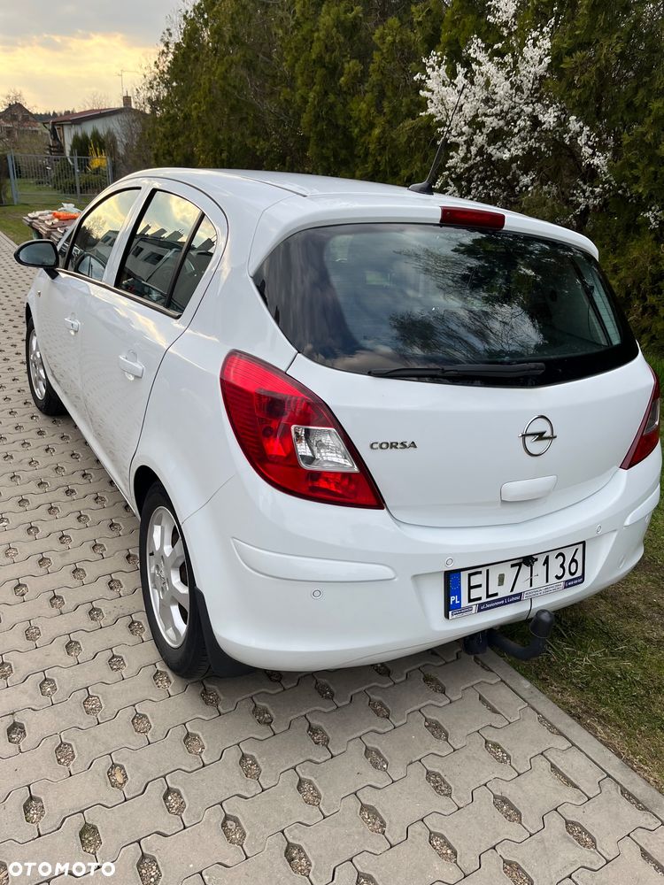 Opel Corsa 1.2 16V Essentia EasyTronic - 3