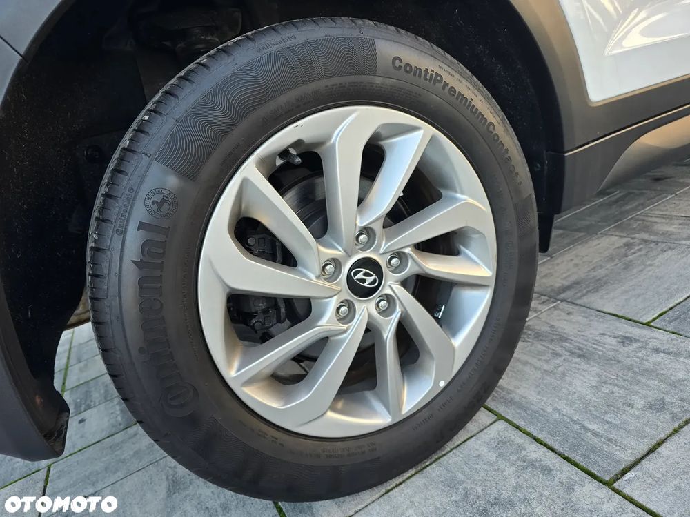 Hyundai Tucson 1.7 CRDI BlueDrive Style 2WD - 23