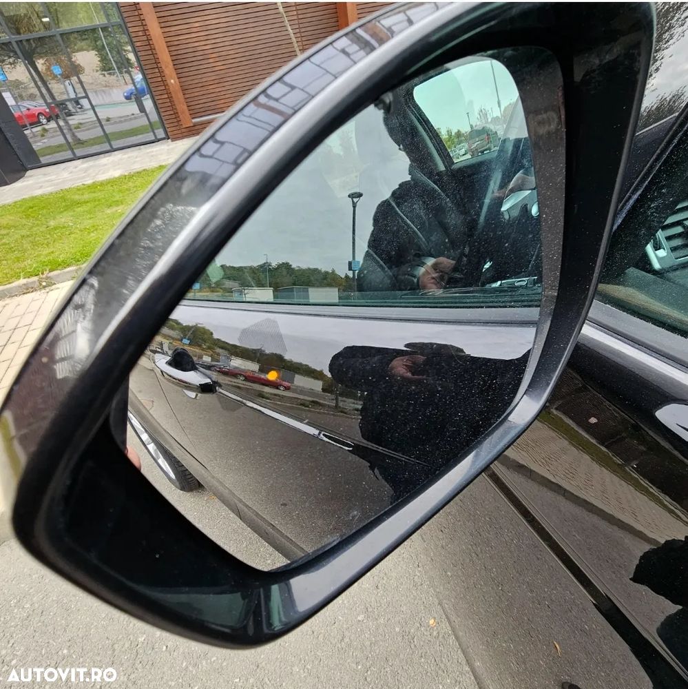 Land Rover Discovery 2.0 L TD4 HSE Luxury - 16