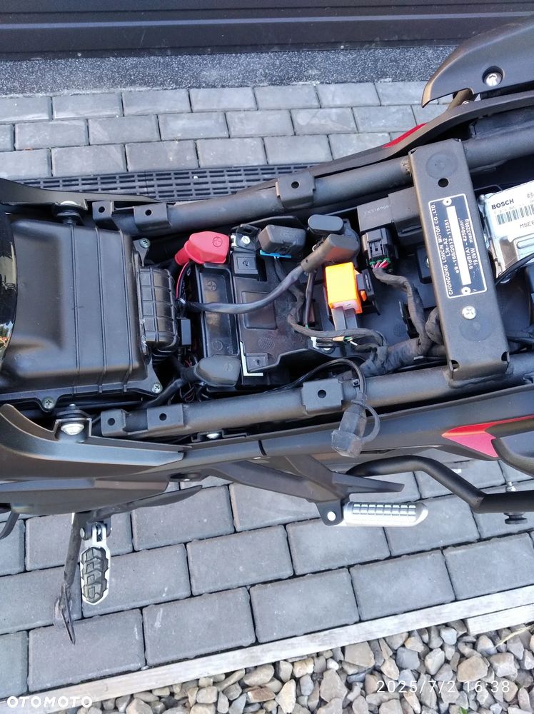 VOGE 300DS - 14