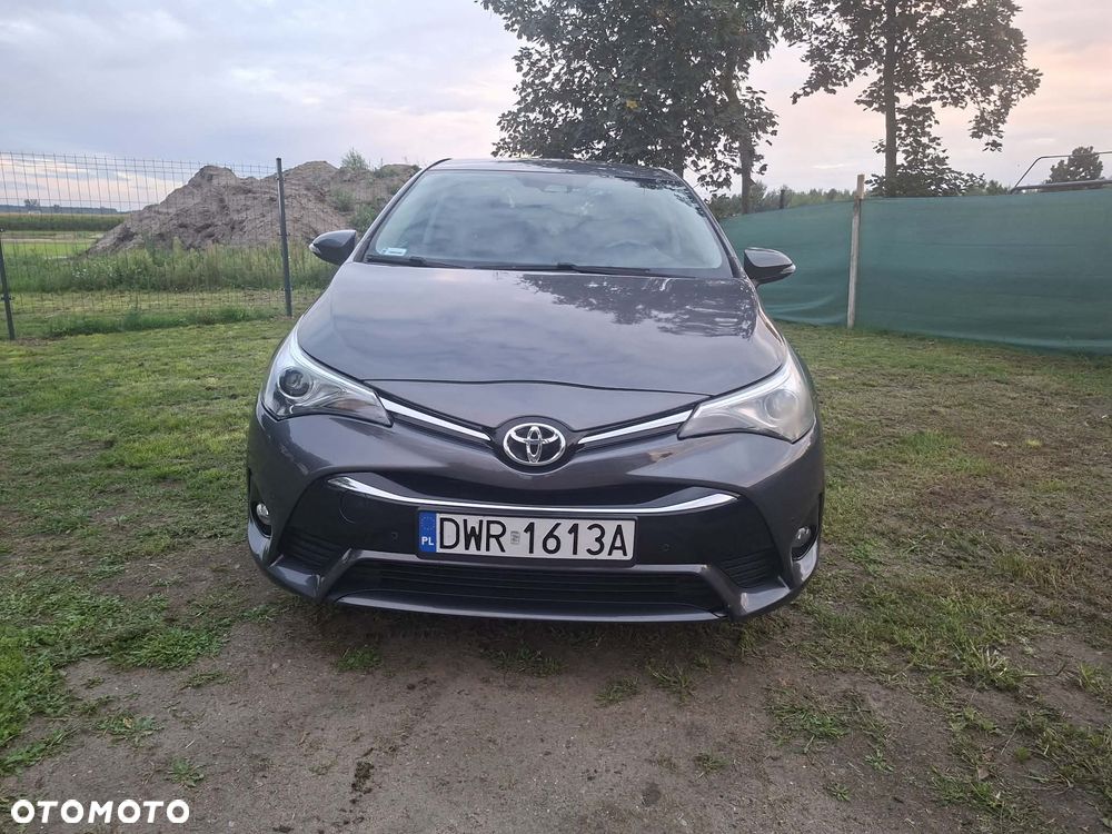 Toyota Avensis 2.0 D-4D Prestige - 5