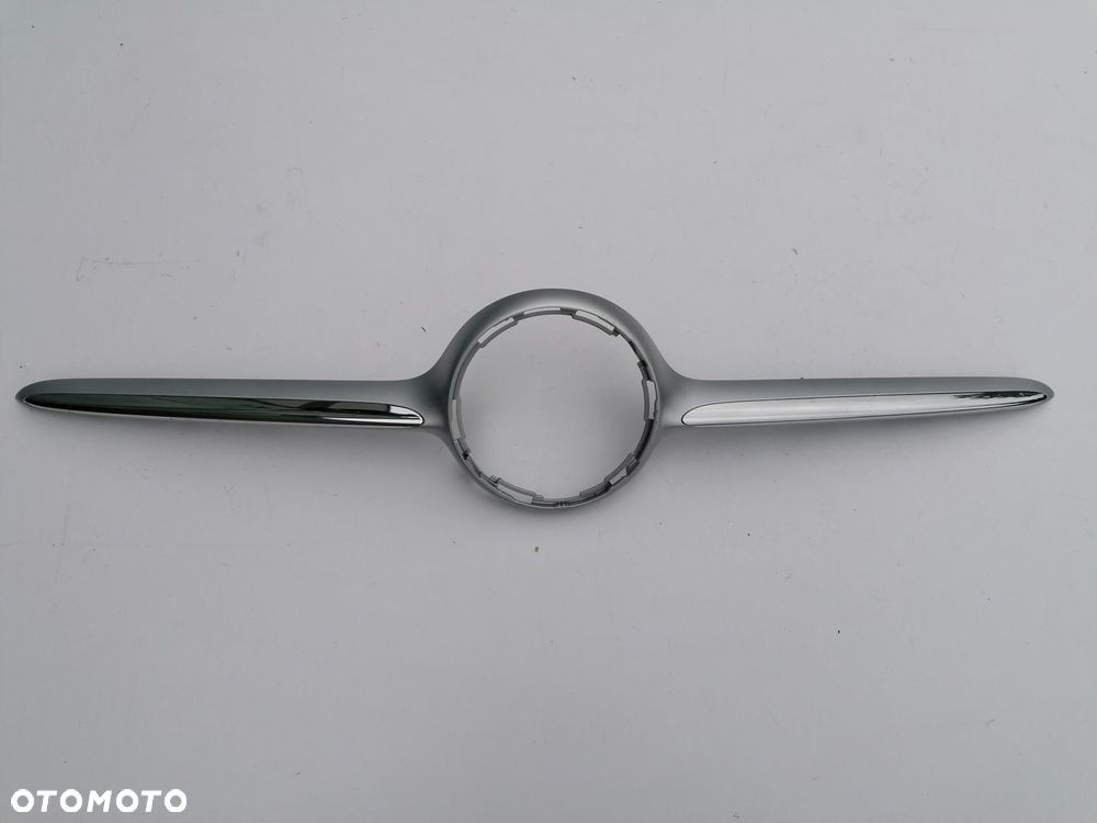 Atrapa Grill MERCEDES CLA A118 chrom