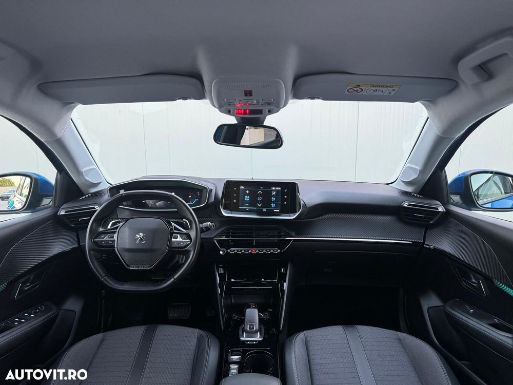 Peugeot 208 - 6