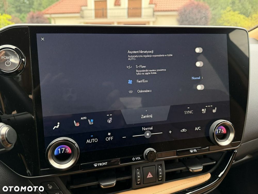 Lexus NX - 28