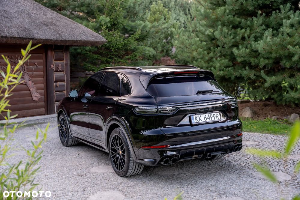 Porsche Cayenne GTS - 3