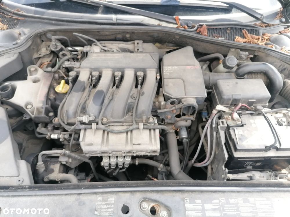 MASKA RENAULT LAGUNA II - 5