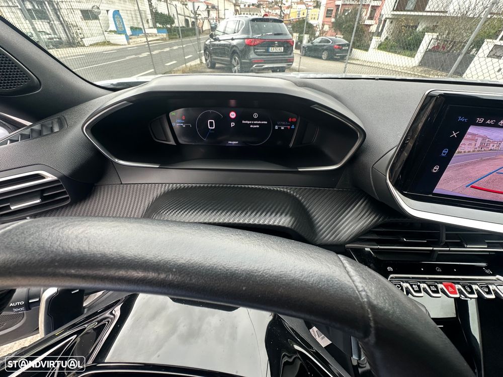 Peugeot 2008 120 VTI Auto Allure - 23