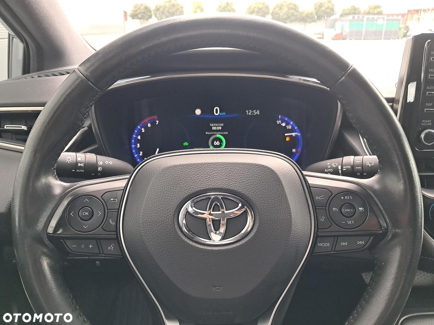 Toyota Corolla 1.8 Hybrid Comfort - 17