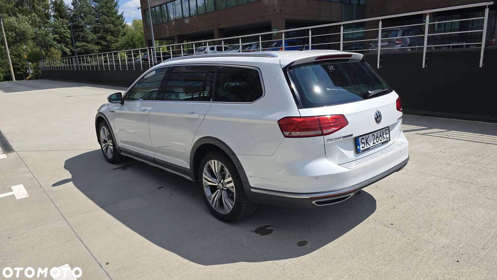 Volkswagen Passat 2.0 TDI Bi-Turbo BMT 4Mot Highline DSG - 3