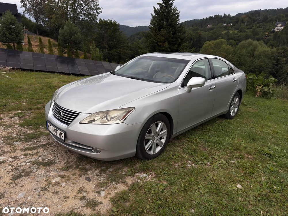 Lexus ES - 5