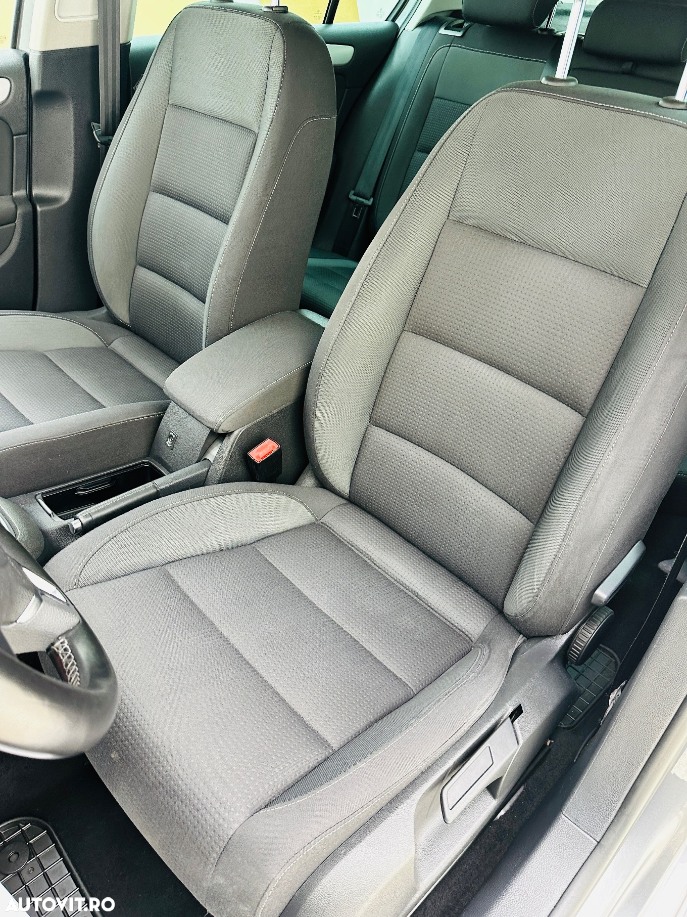 Volkswagen Golf - 14