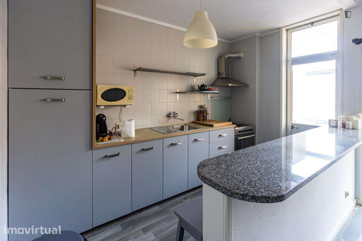 Apartamento com 1 quartos - localizado em Matosinhos - Grande imagem: 2/25