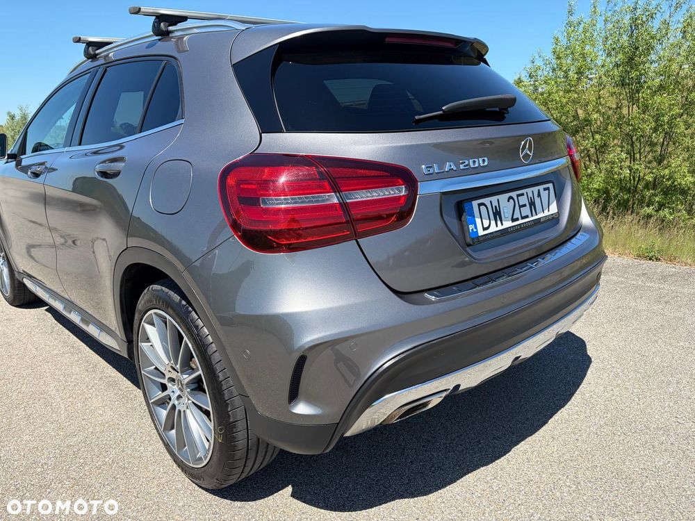 Mercedes-Benz GLA 200 7G-DCT AMG Line - 5