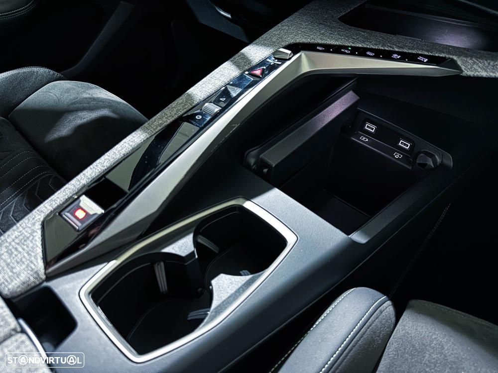 Peugeot 3008 1.2 Hybrid GT e-DCS6 - 35