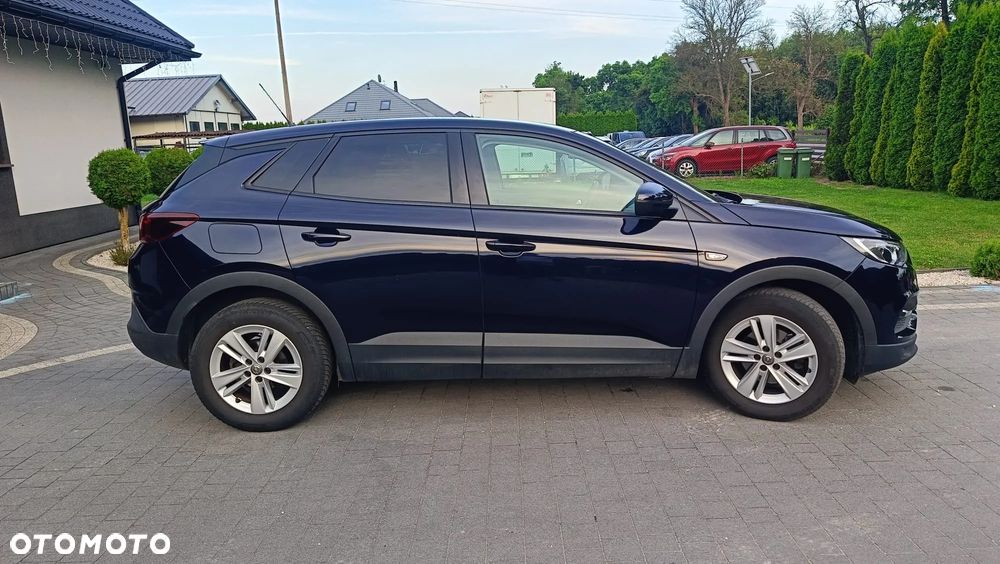 Opel Grandland X 1.2 T GPF Innovation S&S - 11