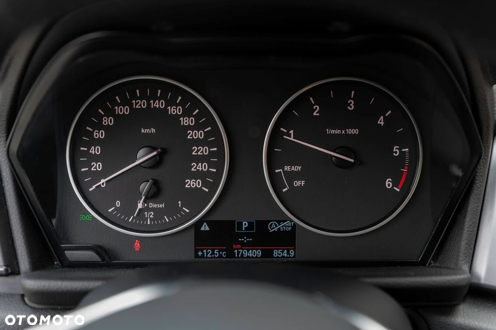 BMW Seria 2 218d Sport-Aut - 23
