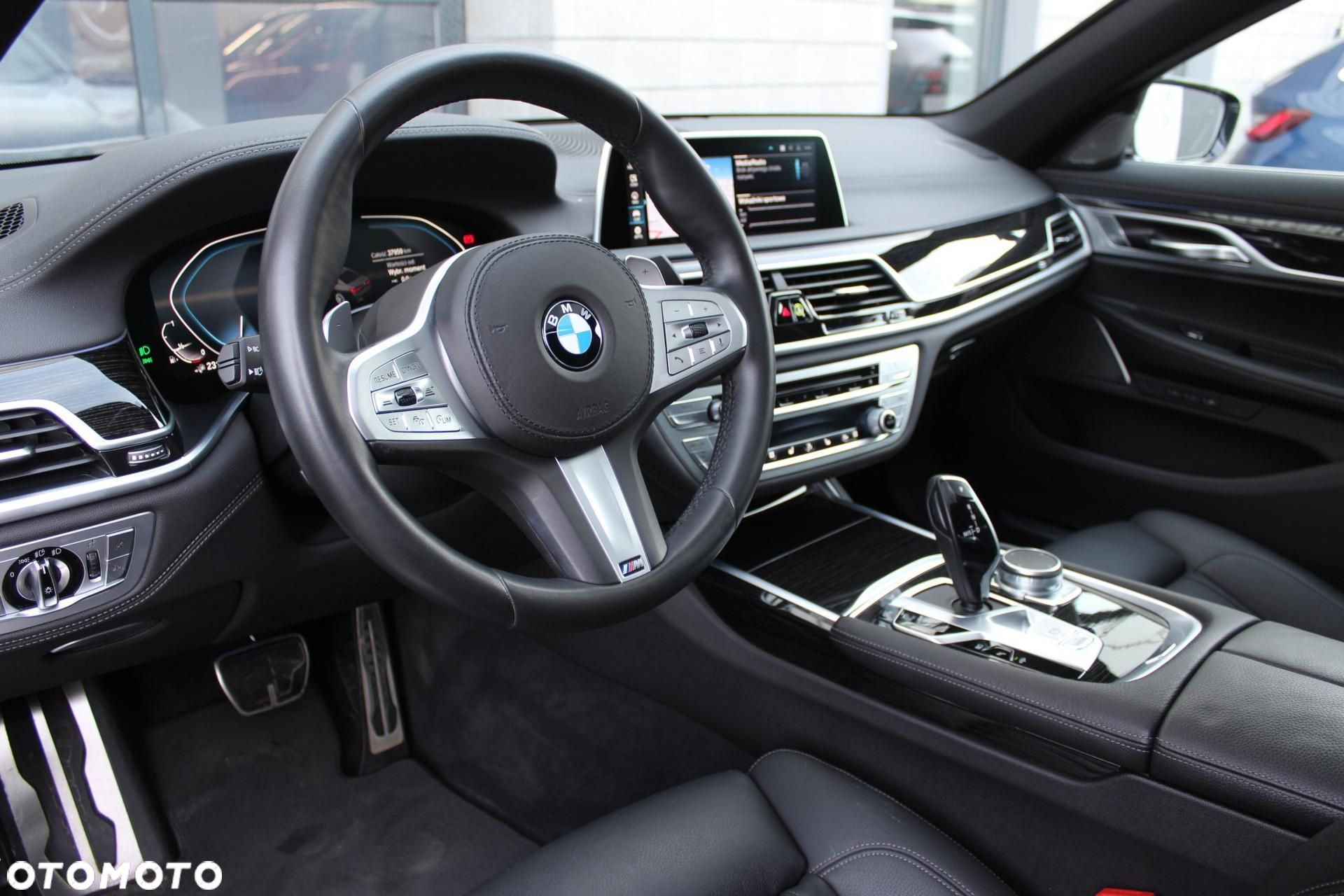 BMW Seria 7 - 5