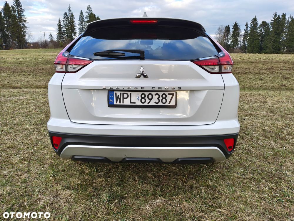 Mitsubishi Eclipse Cross - 11