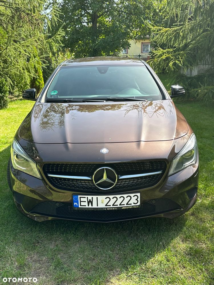 Mercedes-Benz CLA 200 Urban - 35