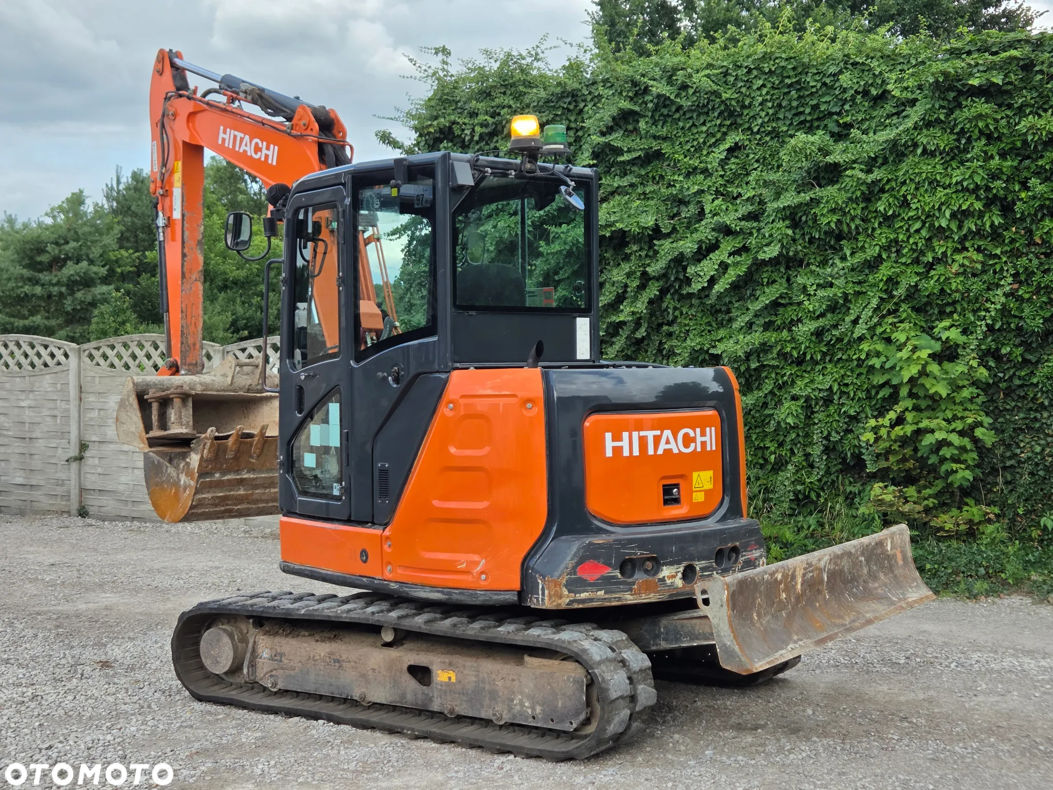 Hitachi ZX65usb - 6