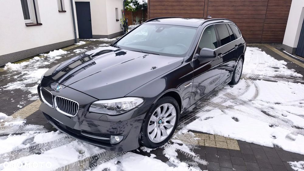 BMW Seria 5 530d xDrive Sport-Aut - 2