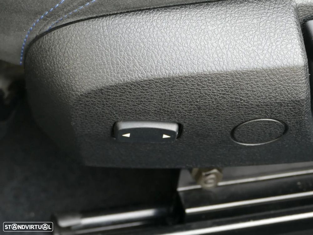 BMW 116 d Pack M - 29
