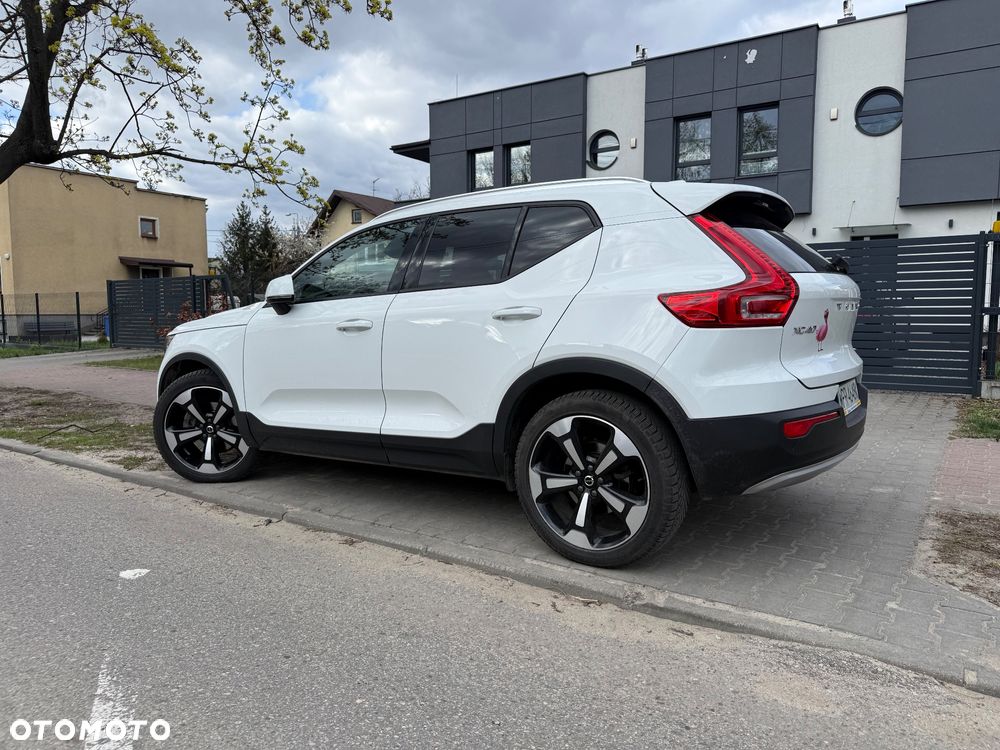 Volvo XC 40 T5 AWD Momentum - 3
