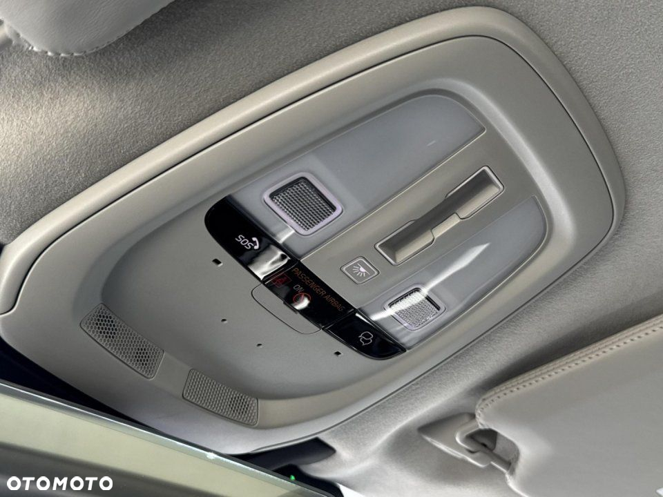 Volvo XC 90 - 35