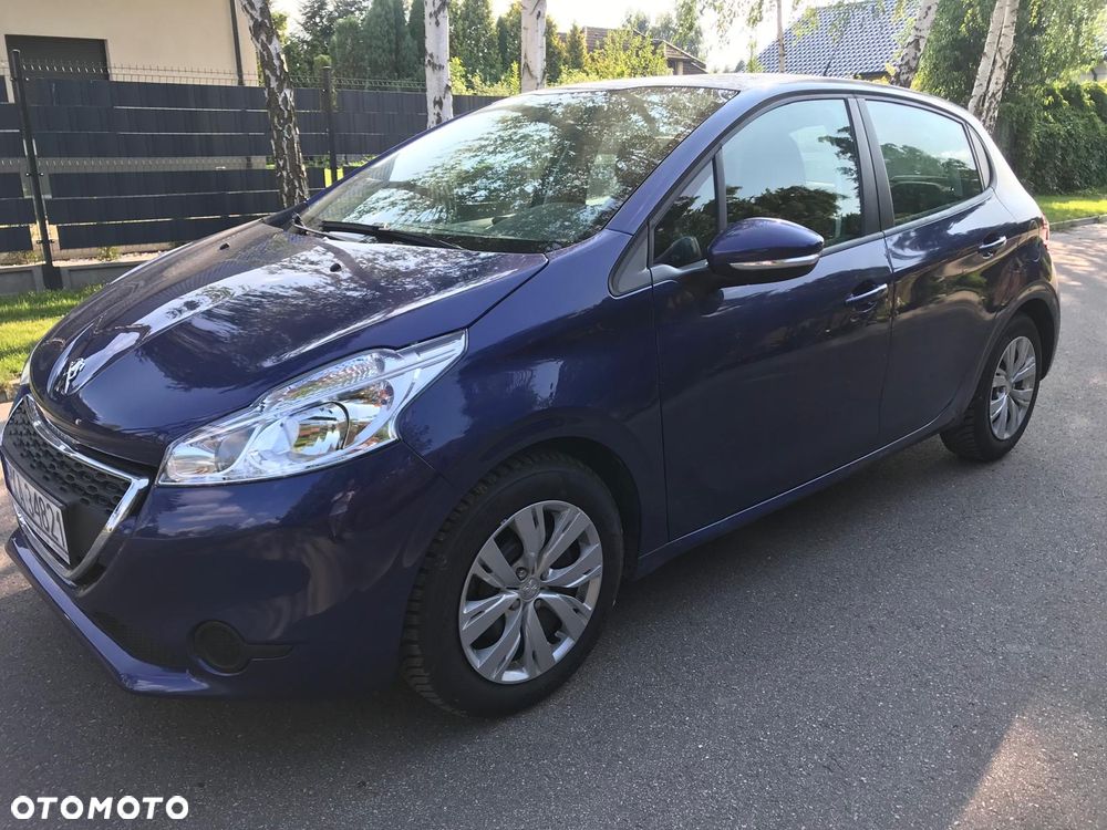 Peugeot 208 - 5