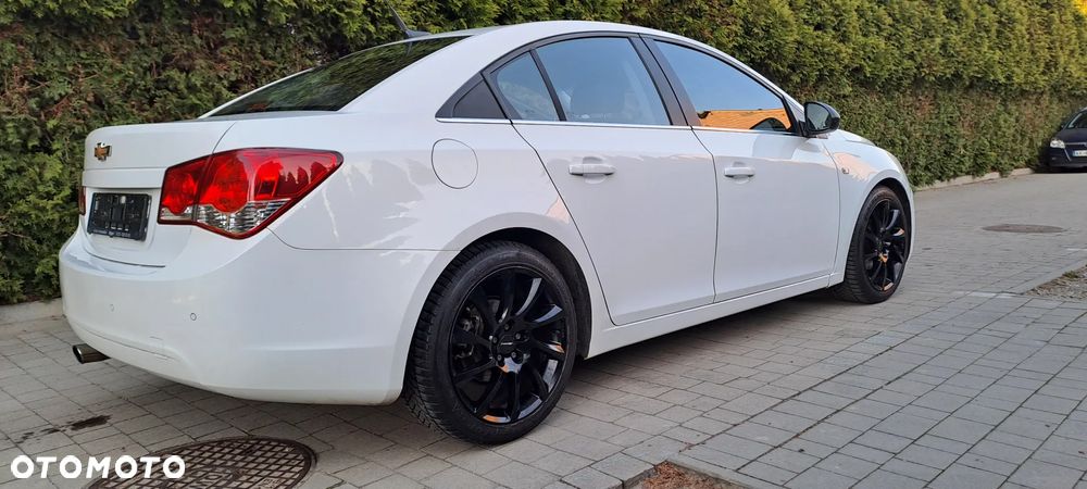 Chevrolet Cruze 1.8 LTZ - 13