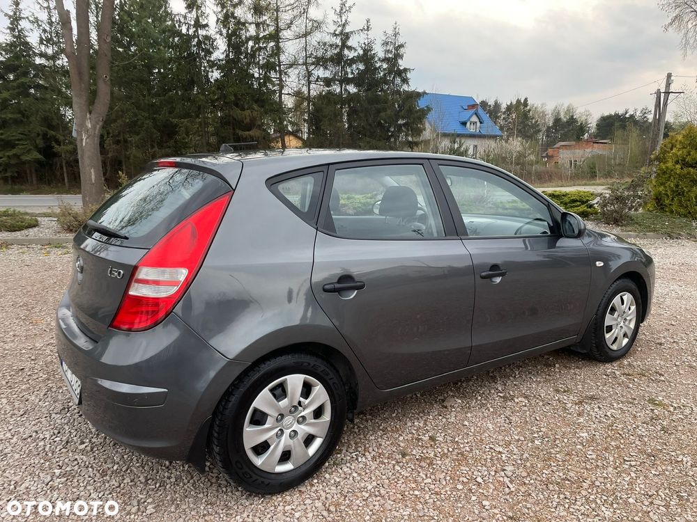 Hyundai i30 1.4 Classic + - 5