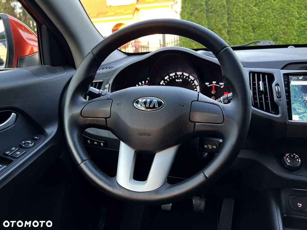 Kia Sportage 2.0 CVVT 4WD Vision - 29