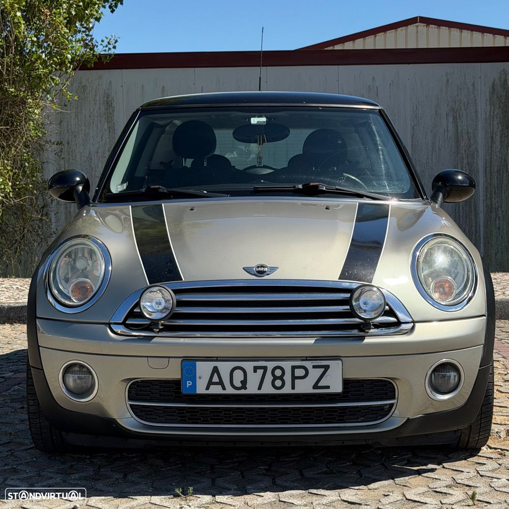 MINI 3 Portas Cooper D - 2