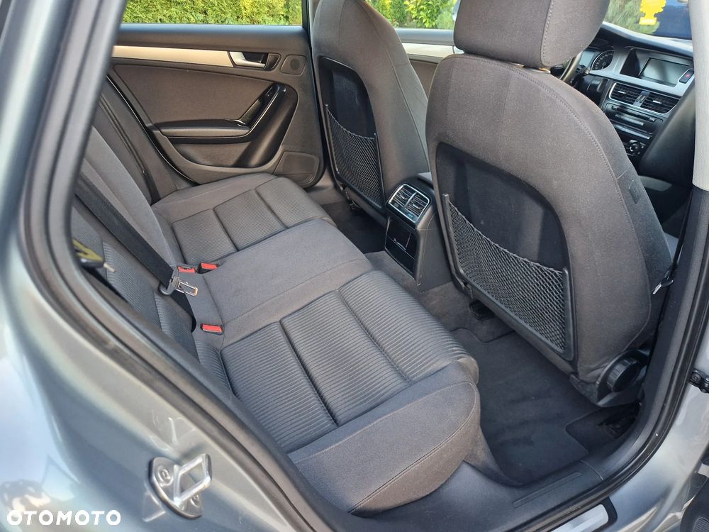 Audi A4 Avant 2.0 TDI DPF Ambiente - 9