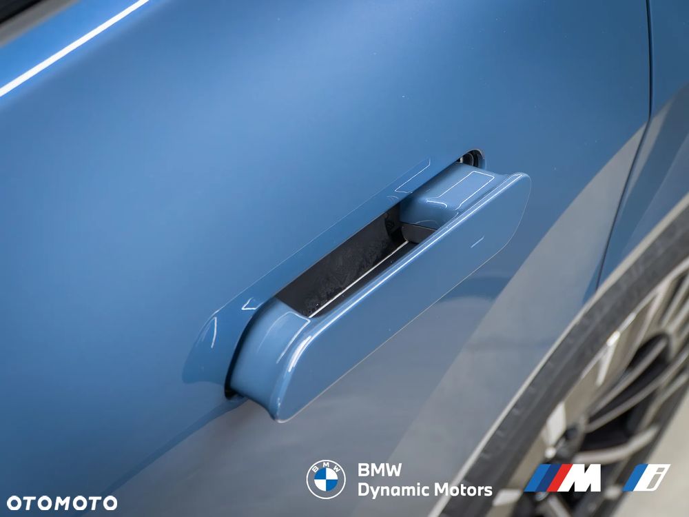 BMW iX3 50 xDrive - 12